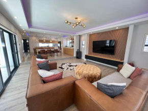 Luxurious 12 sleeper Appaloosa Villa